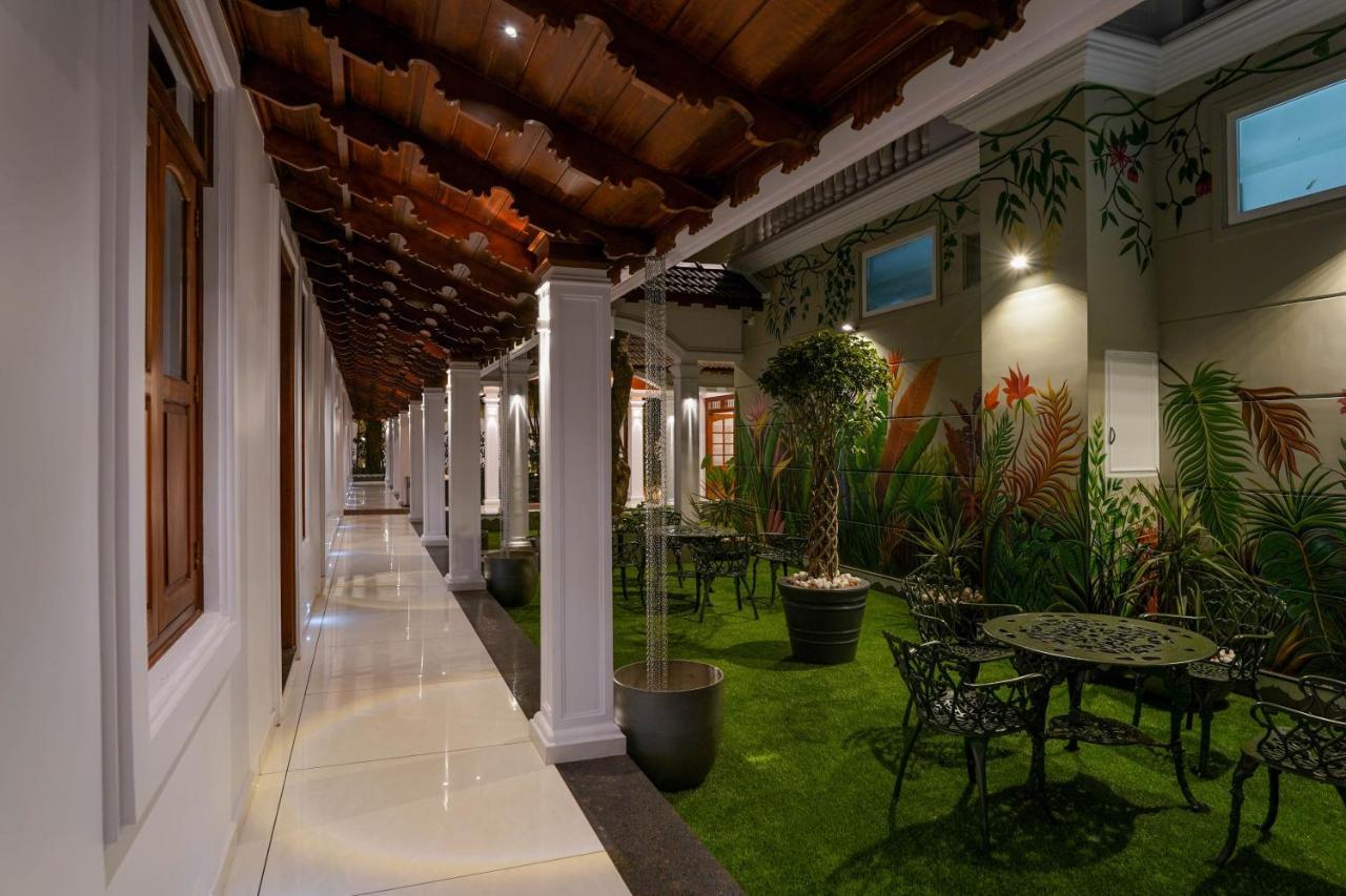 Hotel Heritage Plaza Kottayam Luaran gambar
